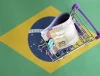 Consumidor compara preços no Brasil antes de fechar compra em site internacional